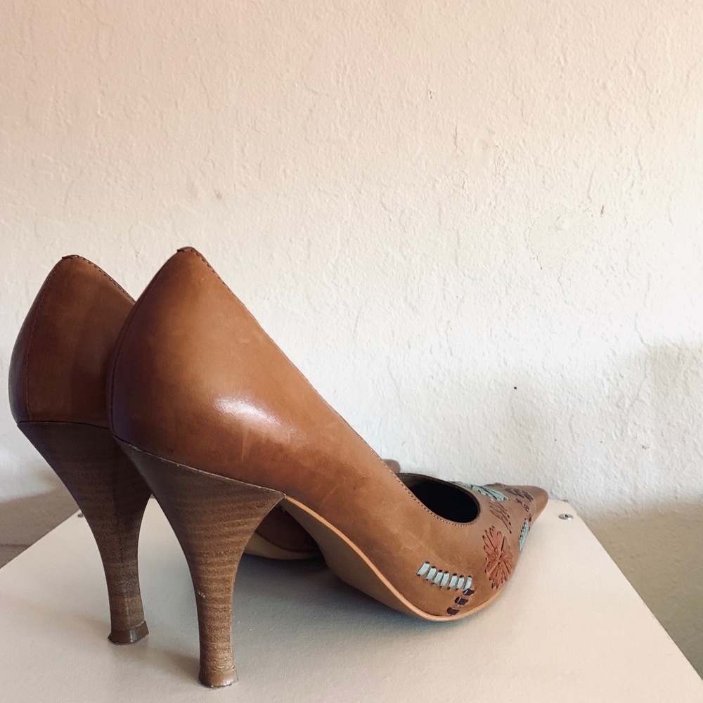 Beautiful brown and teal pointy toe heels